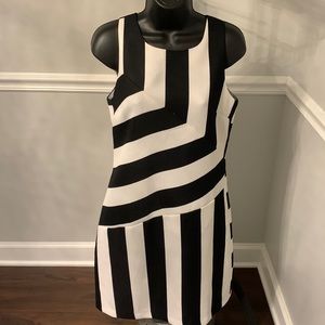 Cremieux Black & White Kelly Stripe Sheath Dress Size S